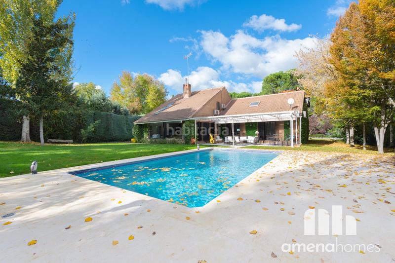 Foto 90210ecc-b382-4bc6-88a5-fcdeadb77437. Chalet avec chauffage parking piscine dans Ciudalcampo