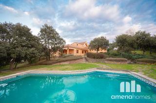 Xalet  Oso. Exclusivo chalet en ciudalcampo privacidad, amplitud y naturalez