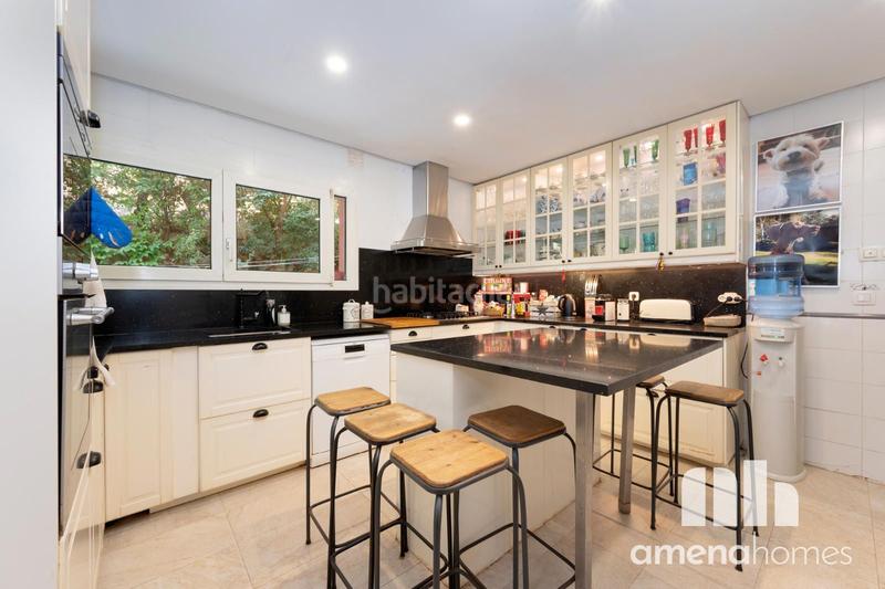 Foto cff95da0-9320-40e3-800b-713815ee2931. Chalet con riscaldamento parcheggio piscina in Fuente del Fresno