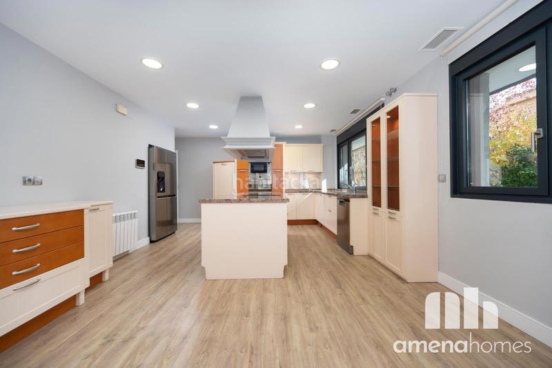 Foto 19b88ef6-4fbc-4140-b32c-f52cb79f0a63. Lloguer xalet amb calefacció aparcament piscina a Ciudalcampo