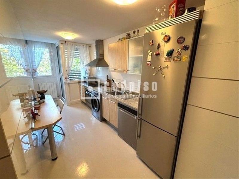 Foto f3cd8d14-77c5-4515-a45a-cbb78570aadc. Appartement avec chauffage parking piscine dans Yebes - valdeluz Yebes