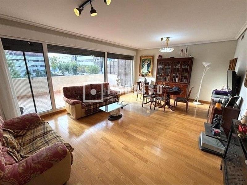 Foto f0dd8ada-e518-4f34-96d0-dff8de088531. Flat with heating parking pool in Yebes - valdeluz Yebes