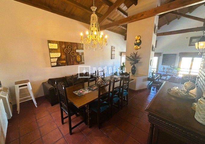 Foto bca33b3e-e5df-4b4a-a274-0feb0eb0edf4. Casa amb calefacció aparcament a El Clavín-Valdeluz Guadalajara