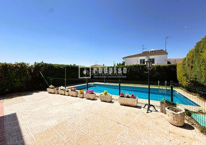 Foto a70d2c39-c40a-48f6-9c15-b4b17fd61540. Casa amb calefacció aparcament piscina a Trijueque