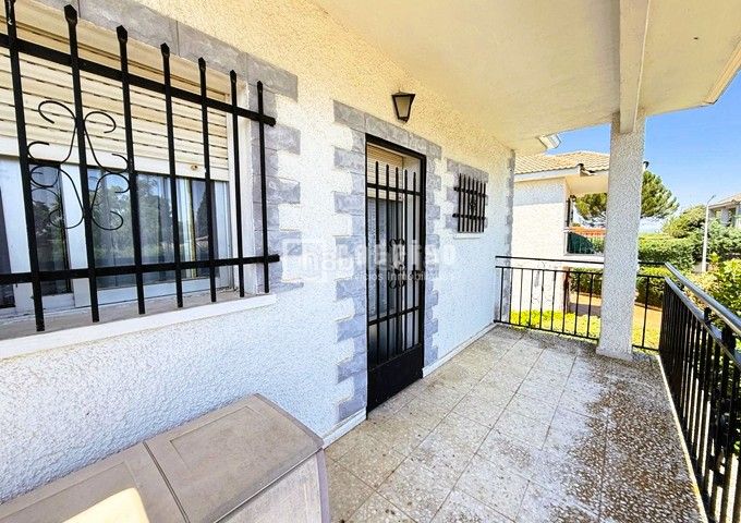 Foto b3e6d803-0fa0-4f0a-8b7a-23f65a3edc30. Casa amb calefacció aparcament piscina a Trijueque