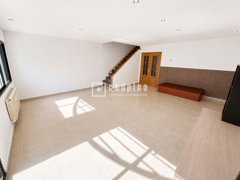 Foto 5d3c6124-9530-4709-a72a-55a3a08afefd. Xalet amb calefacció piscina a Yebes - pueblo Yebes