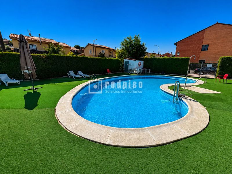 Foto bedd855f-d015-47c4-9f83-fc5aa7bf5187. Xalet amb calefacció piscina a Yebes - pueblo Yebes