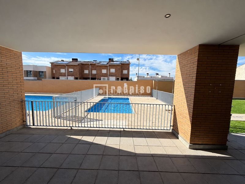 Foto 042bb7d0-89c8-44b1-bafd-141ab73c3ef1. Location appartement avec chauffage piscine dans Las Lomas-Salinera-La Muñeca Guadalajara