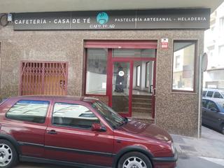 Locale commerciale in Calas Santiago Bernabeu. Local comercial en venta en santa pola