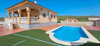 Xalet a Vespella de Gaià. Comodidad, espacio y aire libre en un chalet independiente