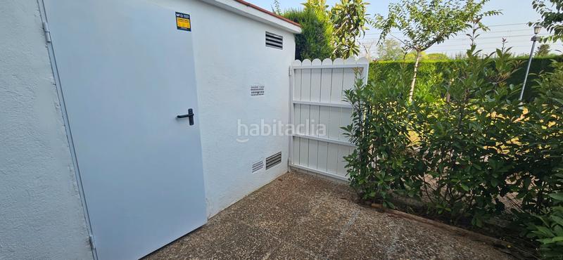 Foto c3334076-a45b-45c2-a7f0-ae504e9f7cac. Casa adosada en carrer illes medas 7 casa adosada en el port romà, a dos pasos de la playa en Creixell