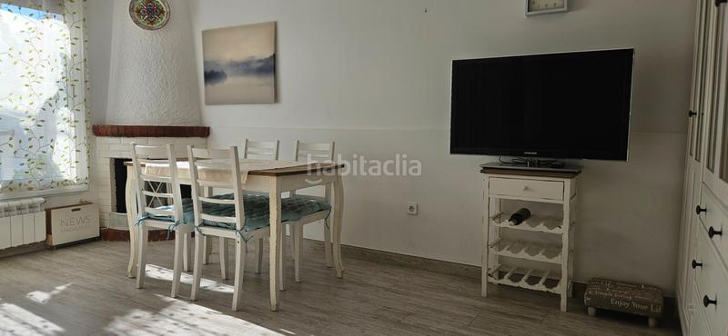 Foto 709a1a3a-b5c6-45b1-ba07-1a69cb78336f. Maison jumelée avec cheminée chauffage dans Creixell