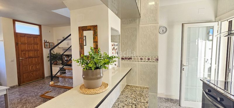 Foto 434bb949-1f93-4112-bfd1-1e5eaa3ce1f0. Casa adossada a Creixell