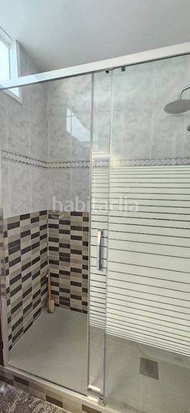 Foto b85e60af-ea52-4fda-a43d-e048fe4ffc54. Casa adossada a Creixell