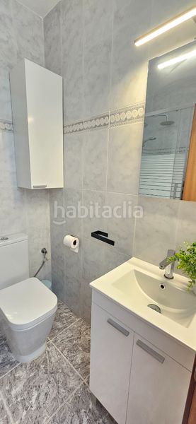 Foto c80183f1-1a72-4030-a7eb-e21db70ef6ac. Casa adossada a Creixell