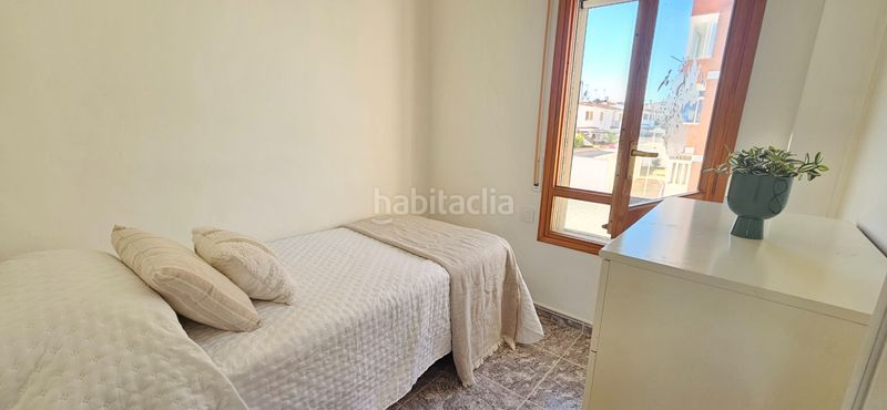 Foto d45a6b70-a6f5-47fa-b5da-8de0be4bbe6c. Casa adossada a Creixell