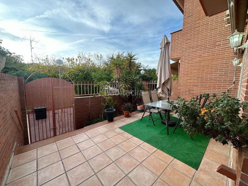 Foto 448a2188-9416-47ea-8fd1-e563fc4568f5. Casa adossada amb calefacció aparcament piscina a Alicante