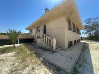 Propri�t� en Moralet. Finca r�stica en el mooralet 4 dormitorios, 2 ba�os, piscina pri