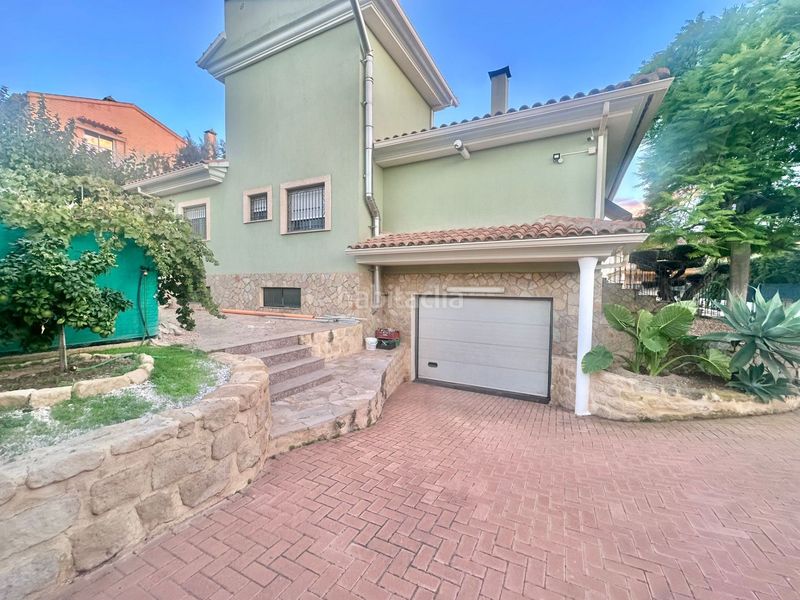 Foto 8ccf00ba-3b7d-47c5-88e7-7f9518140877. Casa amb calefacció piscina a Los Girasoles Sant Vicent del Raspeig