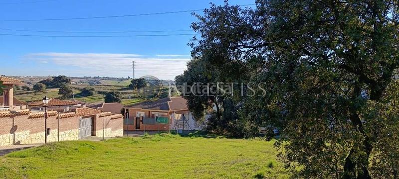 Foto fffc29ae-f94f-429a-9c24-0611875f6605. Terreny residencial a Méntrida