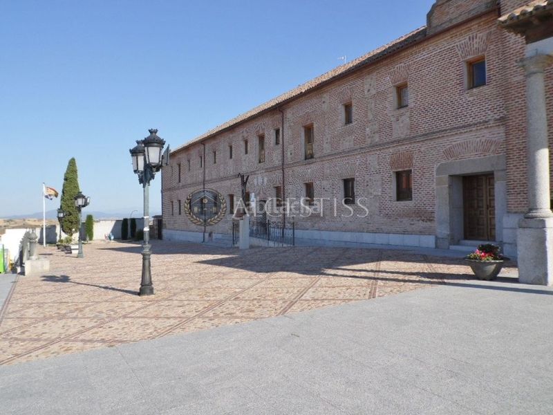 Foto 55013b23-7acc-4553-bfcc-585906ea7374. Finca rústica a Torre de Esteban Hambrán (La)