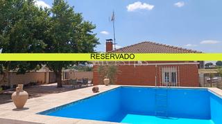 Chalet en Viso de San Juan (El). Chalet independiente con piscina en el viso de san juan