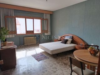 Pis en Gerindote. Amplio piso de 151 m2 con terraza, balc�n y mucha luz natural