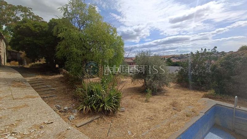 Foto 08c23686-bf9b-441c-aac6-cbe7ecaac02e. Nau industrial a Méntrida