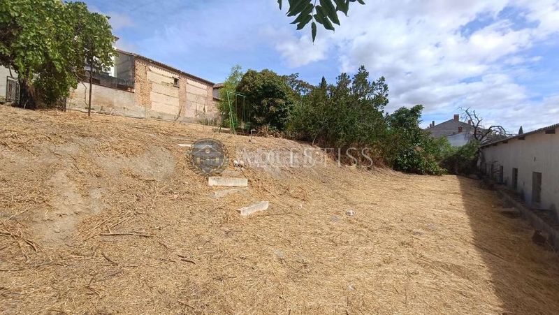 Foto 27834115-af92-45e9-ba13-d61c94b72566. Nau industrial a Méntrida