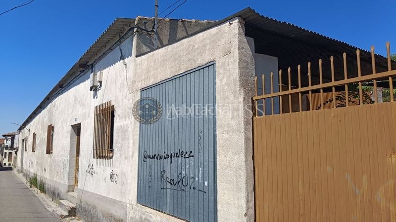 Foto 3880d87e-ee64-49ea-b62d-8d8c8ed4bec1. Nau industrial a Méntrida