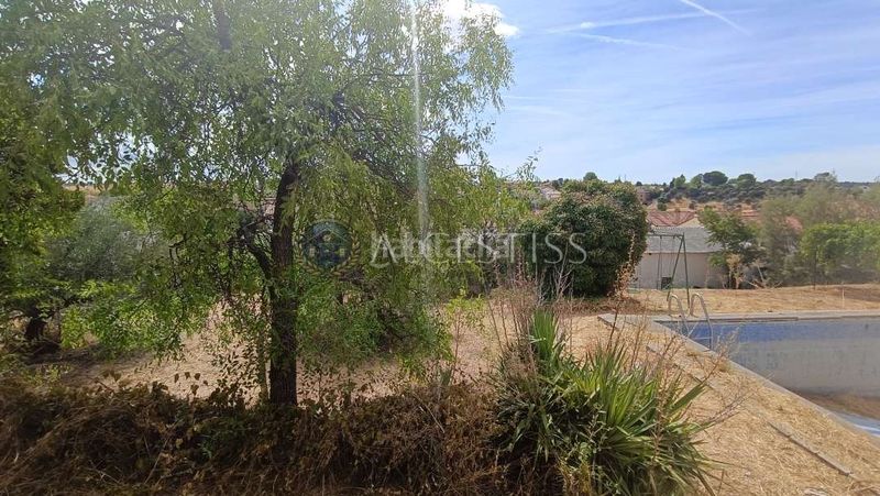 Foto 455ff710-cf72-470a-8f0e-e519bfccdd02. Nau industrial a Méntrida