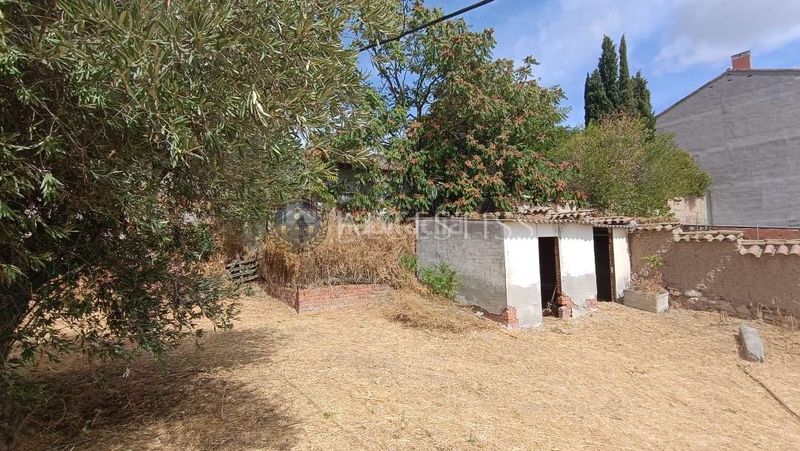 Foto 707e9cd0-a58e-427e-a1f6-6f81fa5b2ff4. Nau industrial a Méntrida