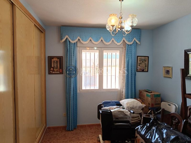 Foto 0e80f7f9-b321-4638-b4e6-d1f30ade2cf4. Casa adossada amb calefacció aparcament a Méntrida