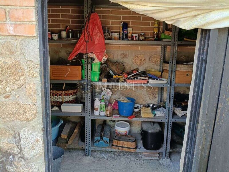 Foto 34c83b4e-88c5-4bab-bba2-fb4721dd97e3. Casa adossada amb calefacció aparcament a Méntrida