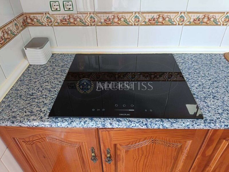 Foto ba978bdd-0190-4add-96e3-0a7ae80c560e. Casa adossada amb calefacció aparcament a Méntrida