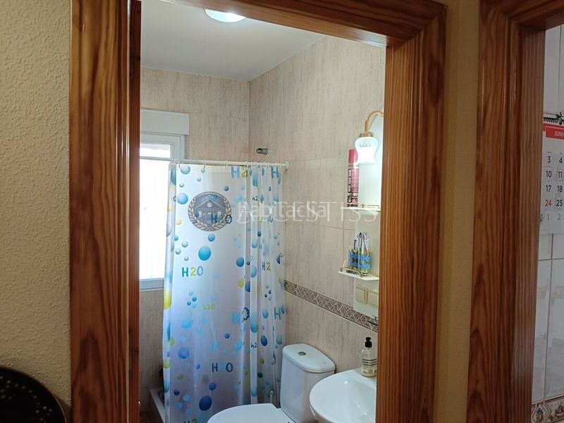Foto c91ba314-1d17-409d-aa39-c8d4f8fc8ef6. Casa adossada amb calefacció aparcament a Méntrida