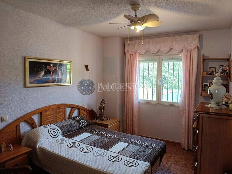 Foto edb79a62-54d3-4a40-a74a-4c7e1b87fa89. Casa adossada amb calefacció aparcament a Méntrida
