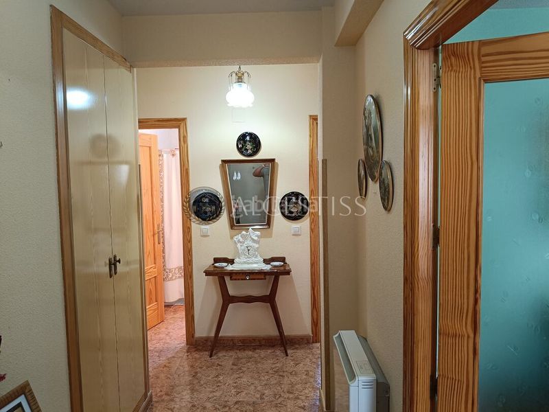 Foto f068b366-237b-4f41-b423-7d40d0fe14ce. Casa adossada amb calefacció aparcament a Méntrida