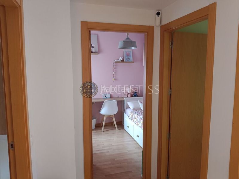 Foto 1c523207-dbd9-4546-bbc8-8b962543d3d6. Duplex con riscaldamento parcheggio piscina in Méntrida