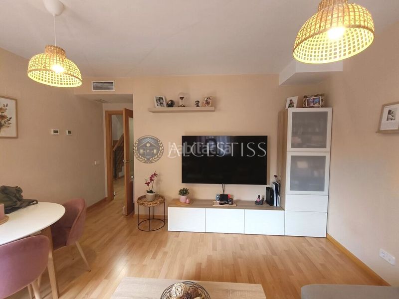 Foto a10f86a9-40f7-4079-806d-49cce0e4680d. Duplex con riscaldamento parcheggio piscina in Méntrida