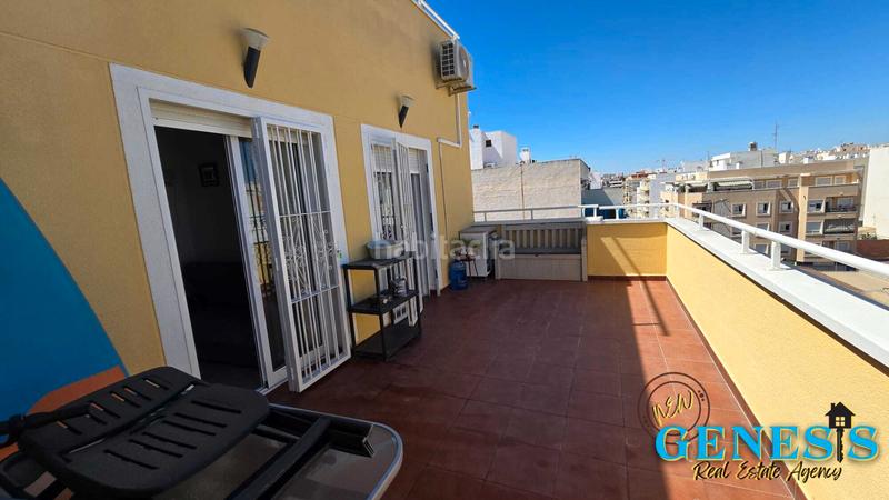 Foto 6594a046-bfb7-4a59-b4ae-8674e2da9f72. Ático en calle san pascual 170 ¡vive en las alturas del centro! ático único con terraza! en Torrevieja