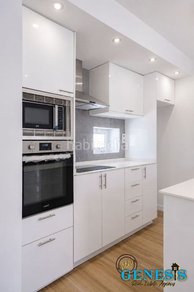 Foto 912b852a-aeab-4ae6-8919-35759a5e617e. Casa amb xemeneia aparcament a Zona los Frutales Torrevieja