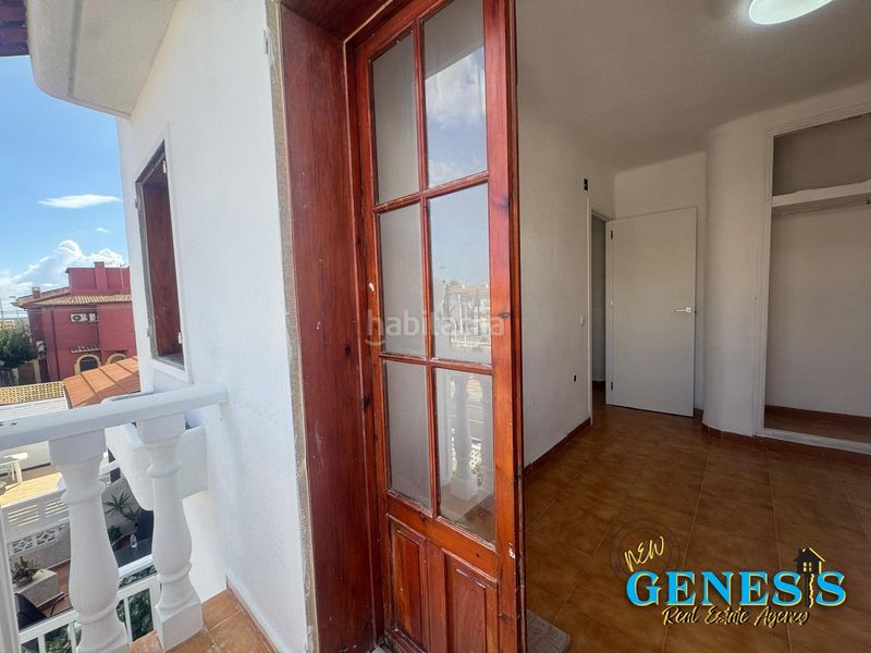 Foto a1452605-8711-4013-9a12-ab4cd49c86ff. Casa amb xemeneia aparcament a Zona los Frutales Torrevieja