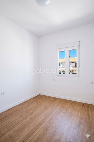 Foto d21d04f7-501f-4307-a35b-a9d4a65e3622. Casa amb xemeneia aparcament a Zona los Frutales Torrevieja