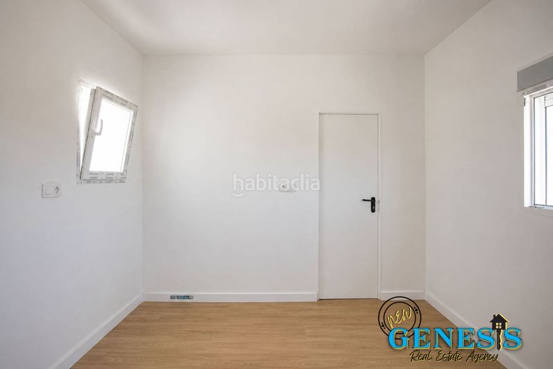 Foto fdd3f0ec-865c-4983-a863-83617abb487f. Casa amb xemeneia aparcament a Zona los Frutales Torrevieja