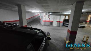 Aparcament cotxe a Avenida de las habaneras 83. Amplia plaza de garaje en avenida habaneras, torrevieja