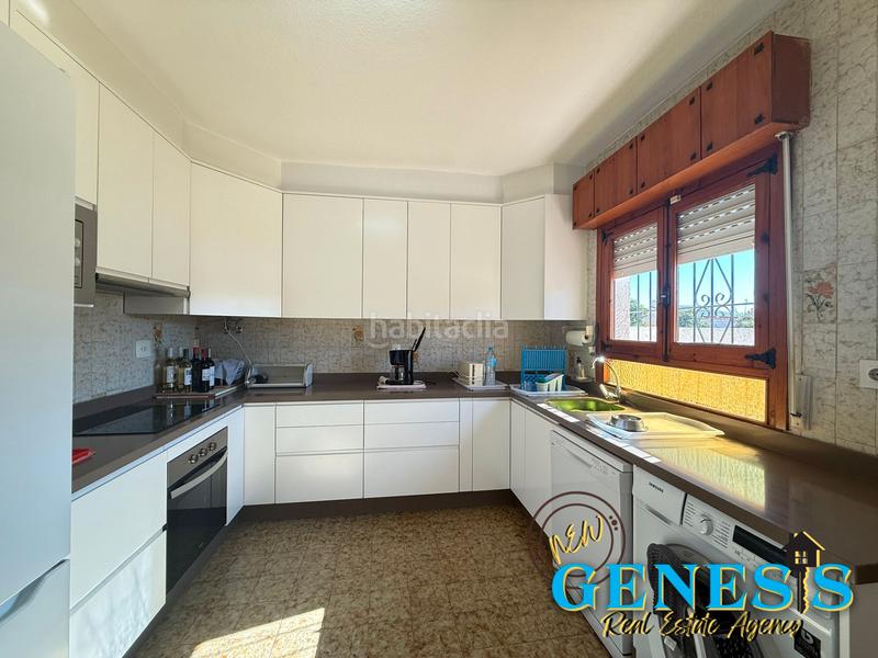 Foto 43761fe8-9fc6-4a37-a3c9-02d0ac432968. Chalet in calle salvador dalí 48 in Zona Carrefour - Urbanizaciones Torrevieja