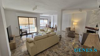 Apartamento en Calle joaqu�n chapaprieta 8. ??? �tico de lujo en centro de torrevieja � 4 dormitorios, 2 ba�