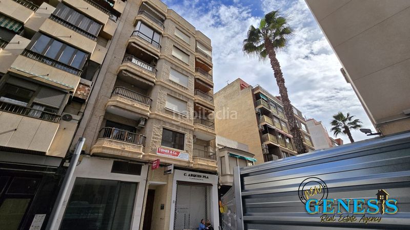 Foto c4fc48ea-6375-4f03-965e-bf61a58b9697. Apartment in calle joaquín chapaprieta 8 in Centro - Muelle Pesquero Torrevieja