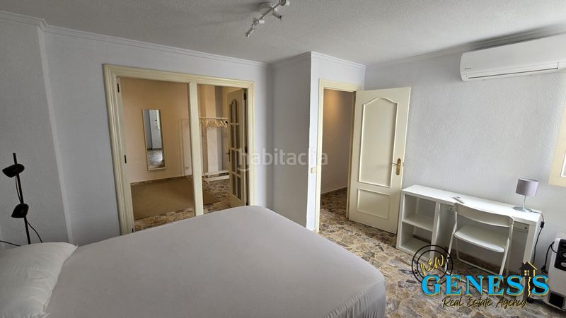Foto ce4821f0-c27c-4743-8f44-5ba43ebae5fe. Apartment in calle joaquín chapaprieta 8 in Centro - Muelle Pesquero Torrevieja
